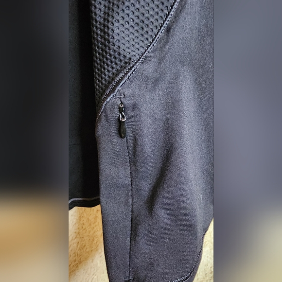 Women's Athleta long sleeve - Picture 4 of 4